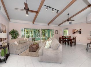 2447 Guinevere Ct, Fort Myers, FL 33912