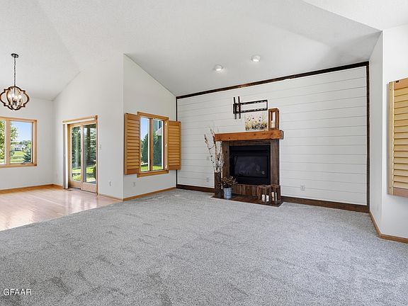 3rd image of 5623 Adams Dr