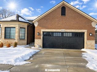 55144 Saint Paul Dr, Macomb, MI 48044