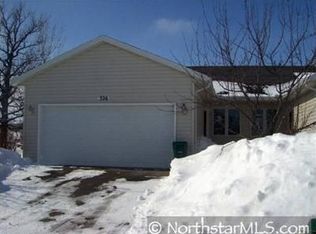 326 Sunfish Ct, Winsted, MN 55395