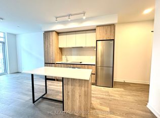 8 Beverley Glen Blvd #808, Vaughan, ON L4J 0G8