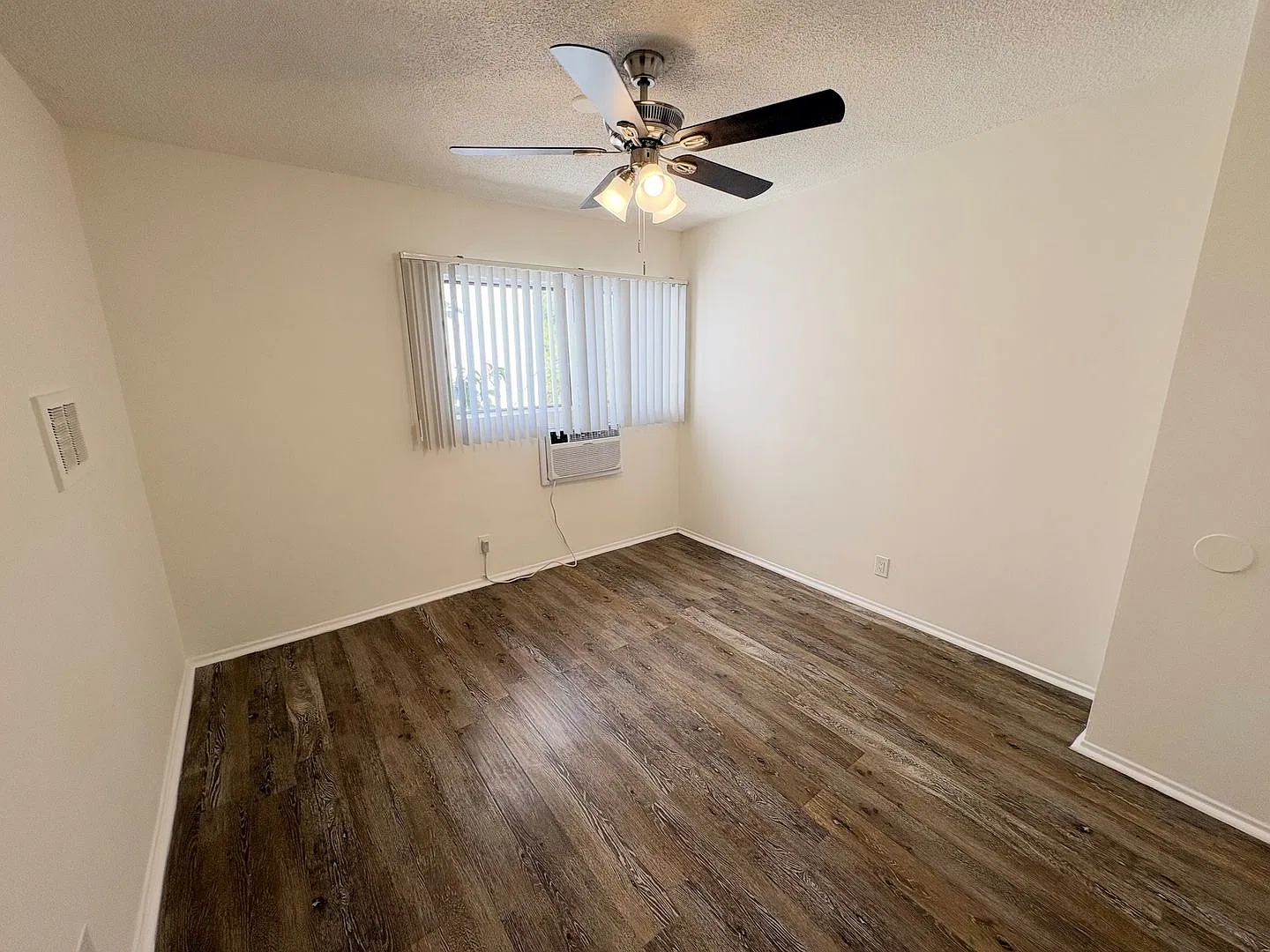 946 S. Carondelet Street — Photo 3