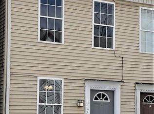 117 1/2 Fulton St, Hanover, PA 17331