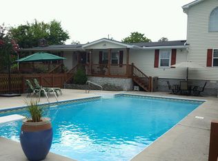 20 Nave Dr, Chickamauga, GA 30707