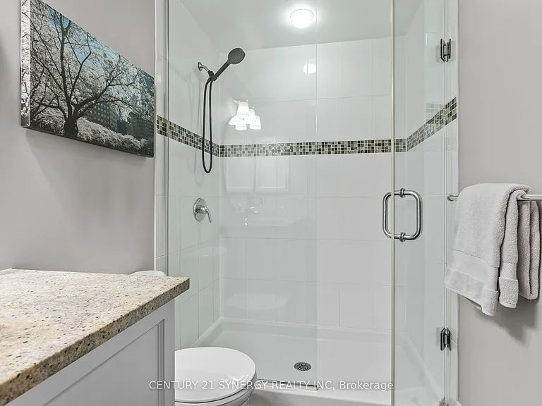 808 Bronson Ave #312 — Photo 17