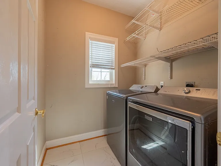 1701 Stratford View Dr — Photo 28