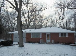 139 S Diamond Mill Rd, New Lebanon, OH 45345