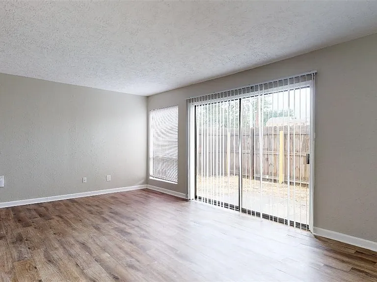 1803 Potomac Pl #B — Photo 4