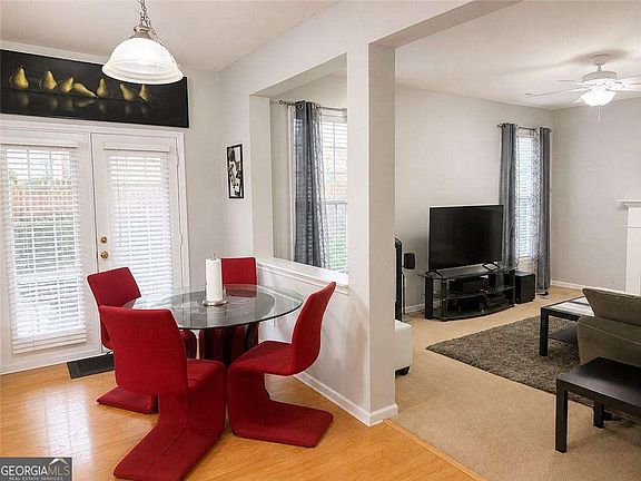 5th image of 1423 Lady Slipper Ct NW