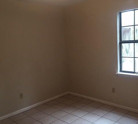 4th image of 2331 San Mateo Ct