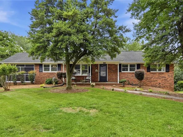 1440 Norwich Rd, Winston Salem, NC 27127