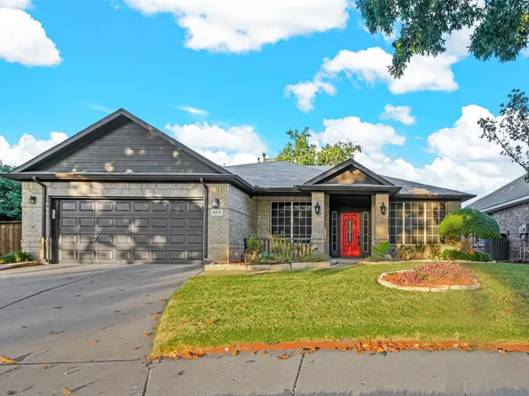 4717 Edinburgh Ln, Grand Prairie, TX 75052
