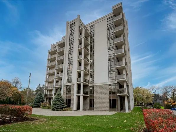 90 Charlton Ave W #711, Hamilton, ON L8P 0B4