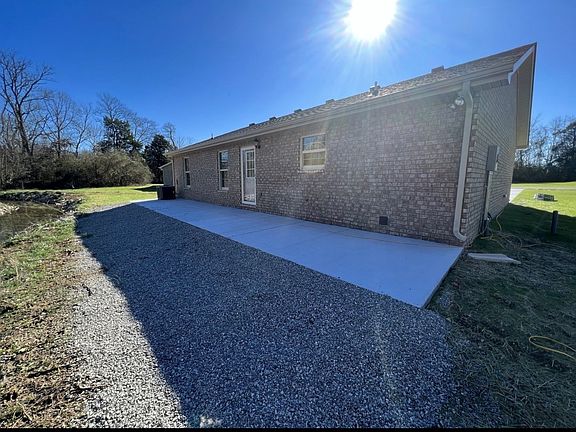 4th image of 34 Lori Ct