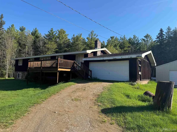 W3938 Pine Ave, Powers, MI 49874