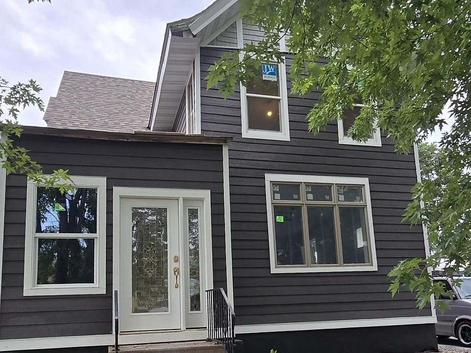 1st image of 12 Oakley Ave