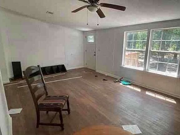 Additional Living Room