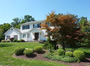 25 Nytko Dr, Pomona, NY
