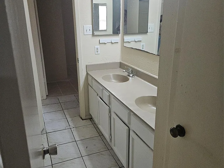 18539 Lippizaner Dr — Photo 10