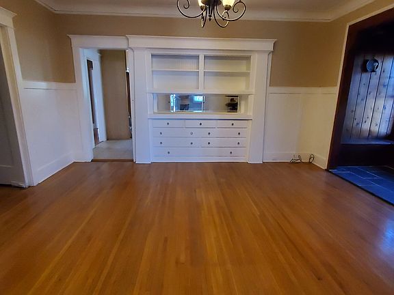 4th image of 103 S Ardmore Ave