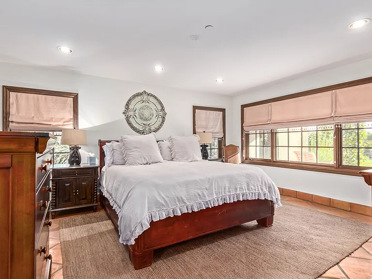 6708 E San Miguel Ave — Photo 27