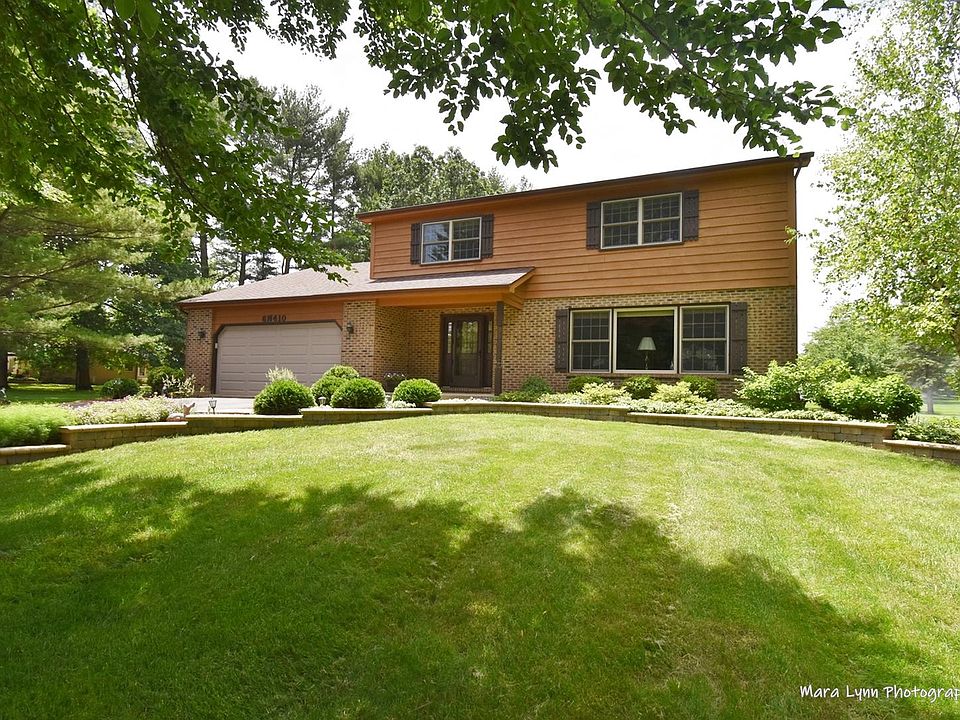 1st image of 6N410 Oakwood Dr