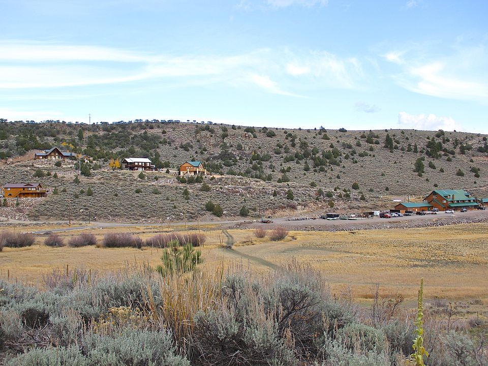 2nd image of 190 North Dixie Lane