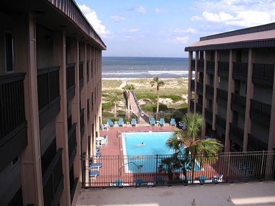 1st image of 3056 S Fletcher Ave APT 306