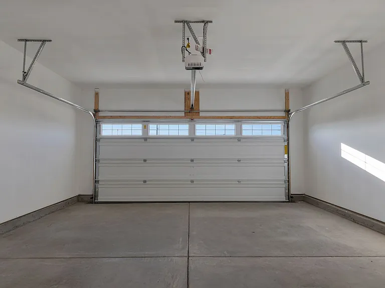 930 Watercourse Ct — Photo 38