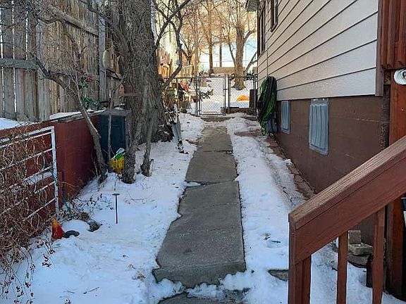 4th image of 1144 Vermont St