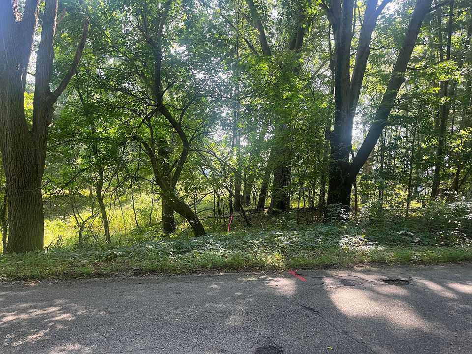 1st image of B Grand River Rd