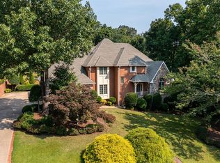 9115 Windstone Dr, Ooltewah, TN 37363