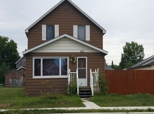 210 1st St, Nashwauk, MN 55769