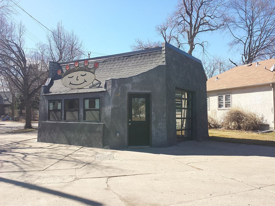 1st image of 3352 Minnehaha