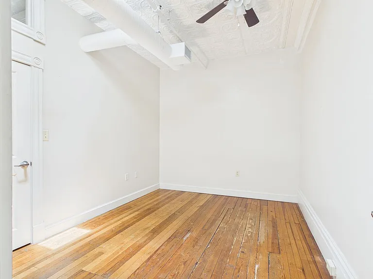 121 W Broad St #404 — Photo 22
