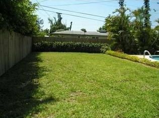 4040 SW 5th St, Plantation, FL 33317