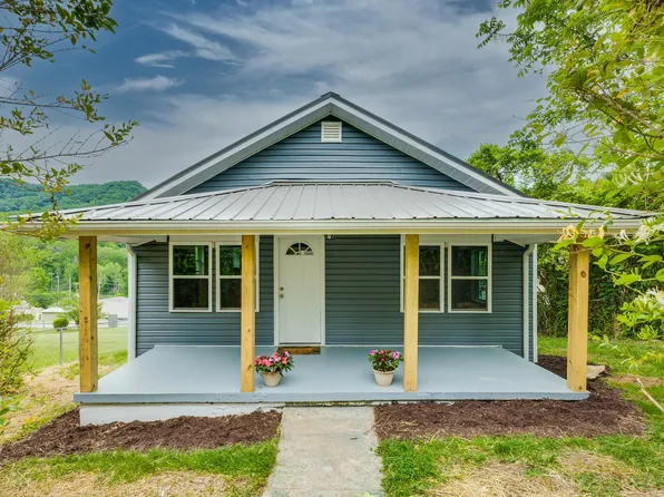 327 W Highland St, Gate City, VA 24251