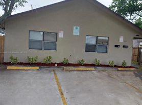 717 NW 5th Ave