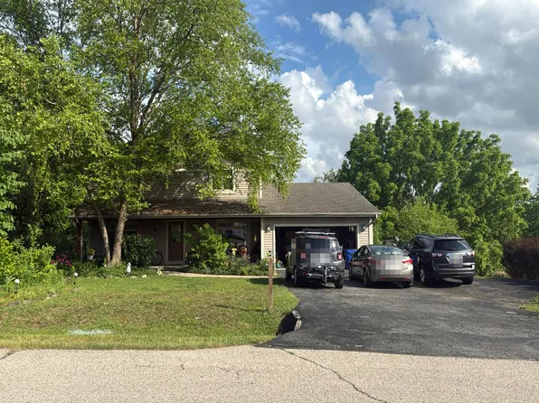 S75W19797 Ridge Rd, Muskego, WI 53150
