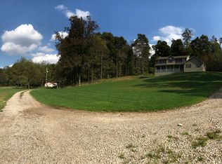 8250 Baker Rd, Frazeysburg, OH 43822