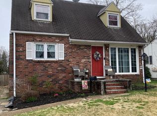 418 W Henry St, Palmyra, NJ 08065