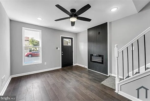 1510 E Madison St — Photo 11