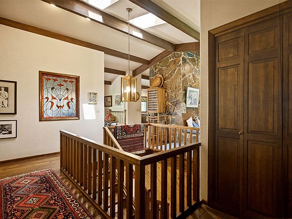 2nd image of 5545 Skyway Dr