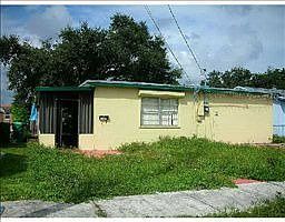 1st image of 1727 NW 152nd Ter