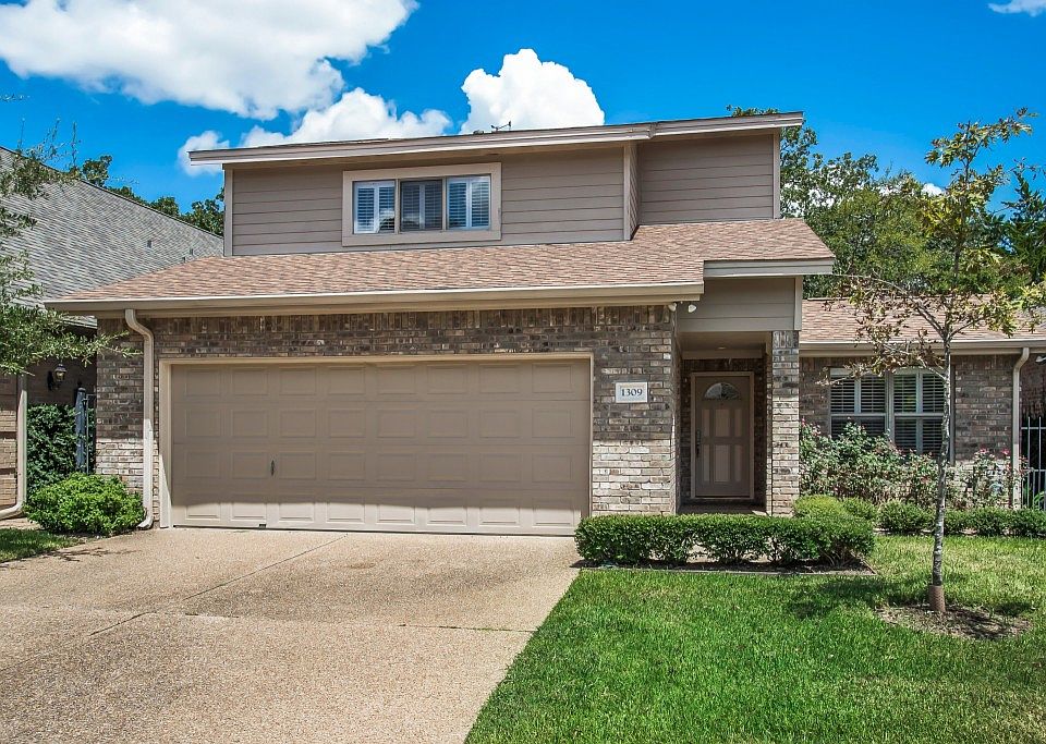 1st image of 1309 Essex Grn
