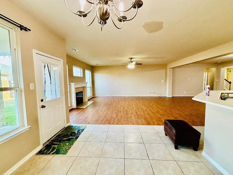 9947 Valance Way — Photo 12