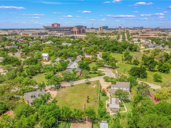 601 Hereford St, College Station, TX 77840