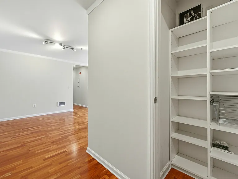 2001 McAllister St #145 — Photo 9