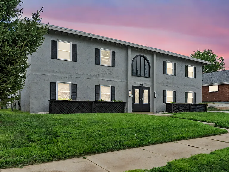 5825 Southwest LLC — Photo 33