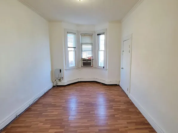 411 7th St #1, Harrison, NJ 07029